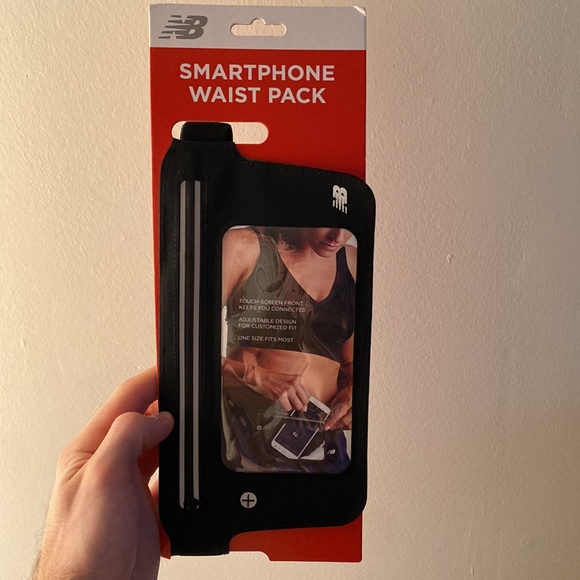 New balance iPhone waist pack / reflective running gear - Picture 4 of 7